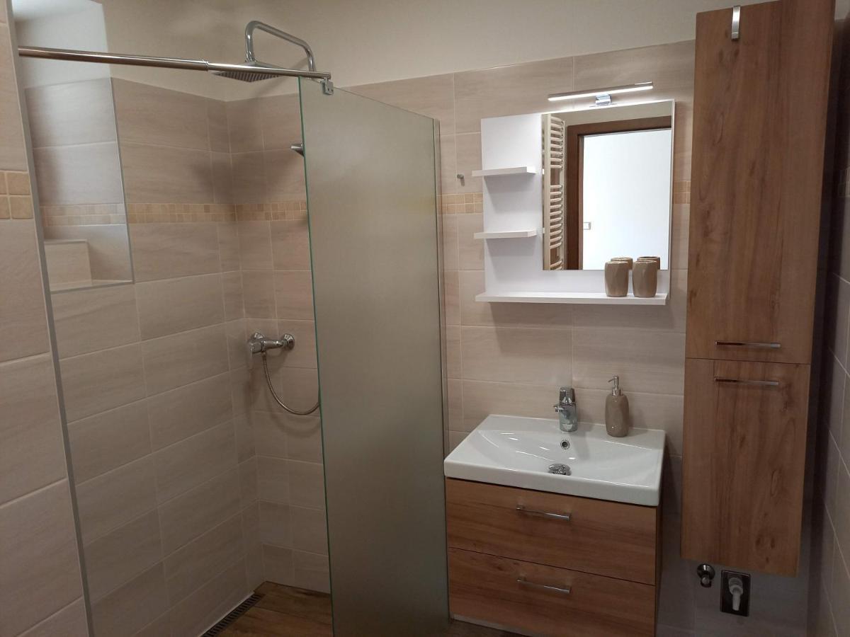 Apartmany 27 Němčičky エクステリア 写真