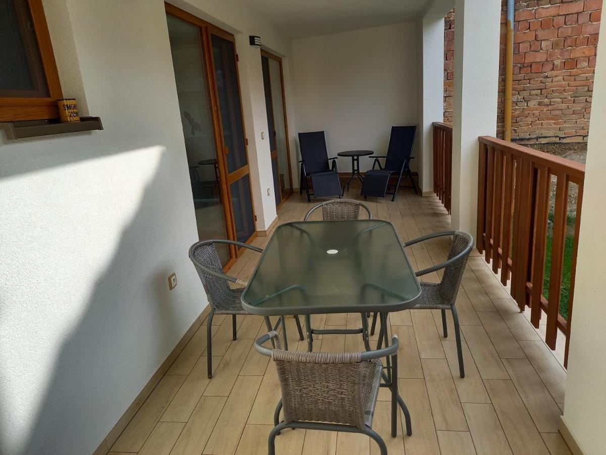 Apartmany 27 Němčičky エクステリア 写真