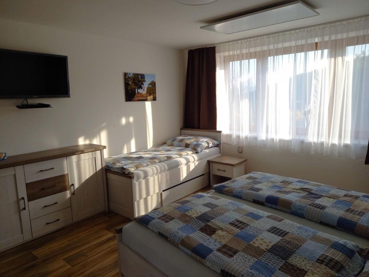 Apartmany 27 Němčičky エクステリア 写真