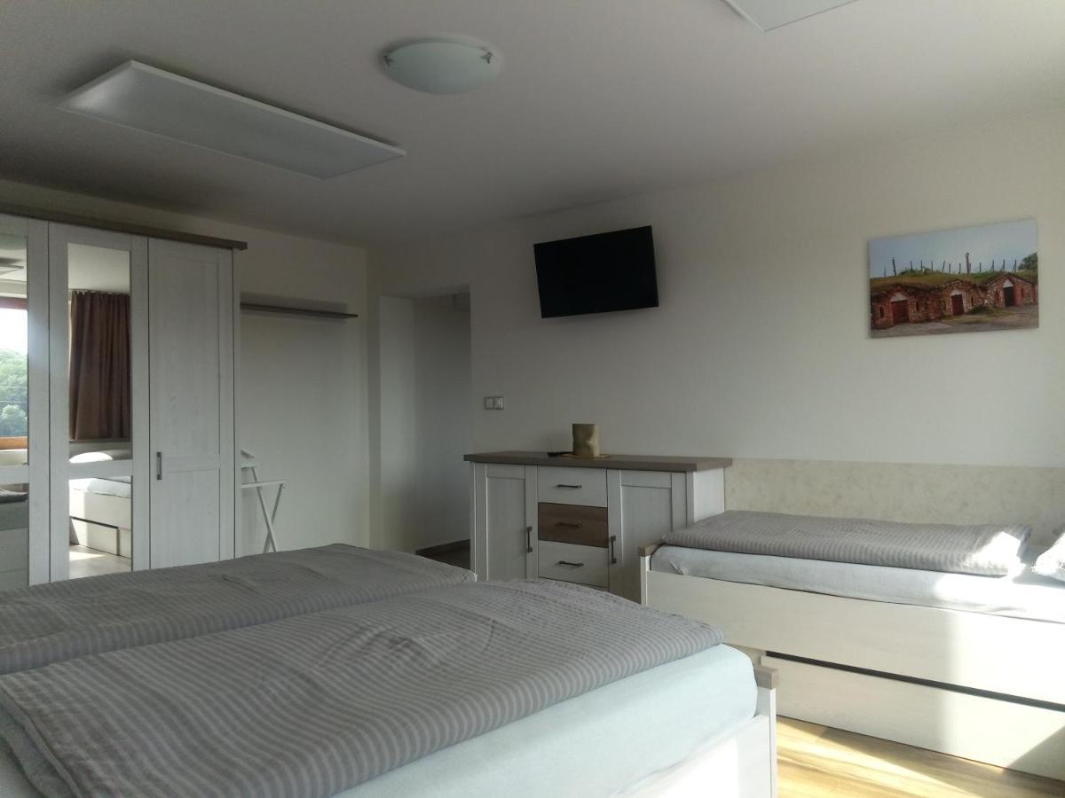 Apartmany 27 Němčičky エクステリア 写真