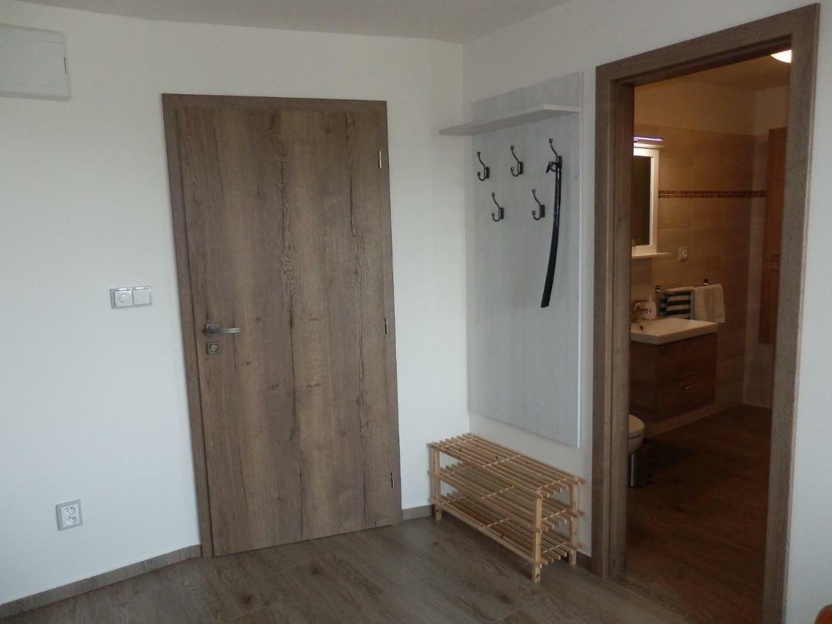 Apartmany 27 Němčičky エクステリア 写真